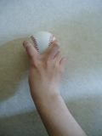 野田 浩司のフォークボールの握り方2