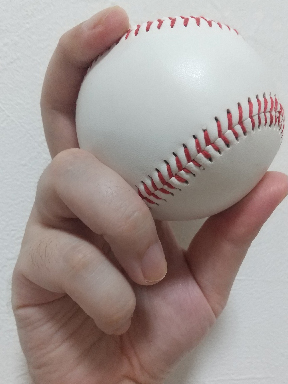左面から見た宜野座カーブの握り方